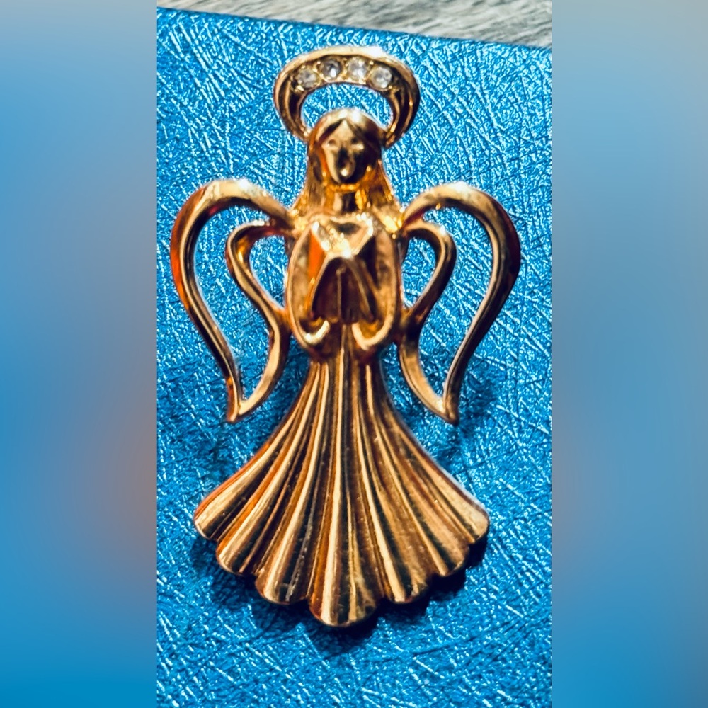 Elegant Gold Angel Brooch